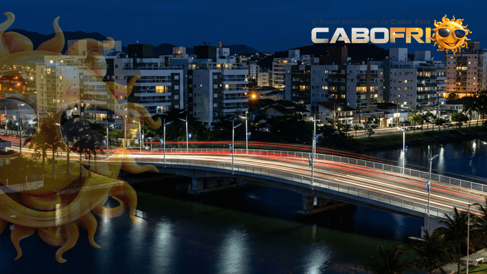 A Ponte Feliciano Sodré iluminada - símbolo da infraestrutura que conecta a região